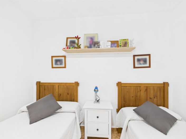 Image No.10-3 Bed Apartment for sale