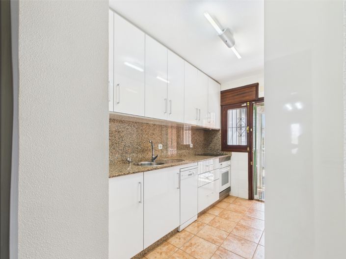 Image No.2-3 Bed Apartment for sale