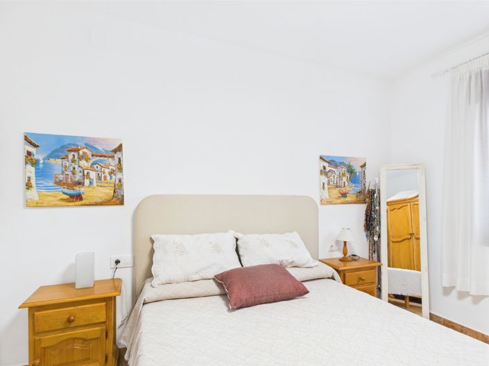 Image No.20-3 Bed Apartment for sale