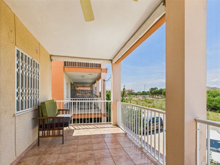 Image No.21-3 Bed Apartment for sale