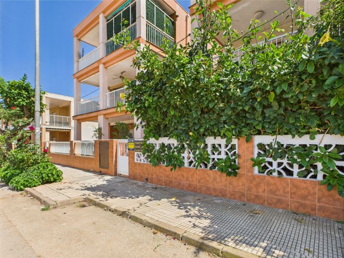 Image No.25-3 Bed Apartment for sale