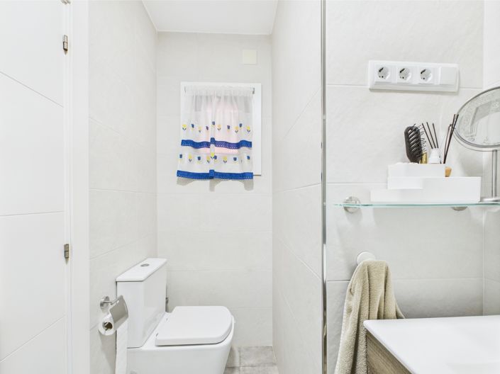 Image No.9-3 Bed Apartment for sale