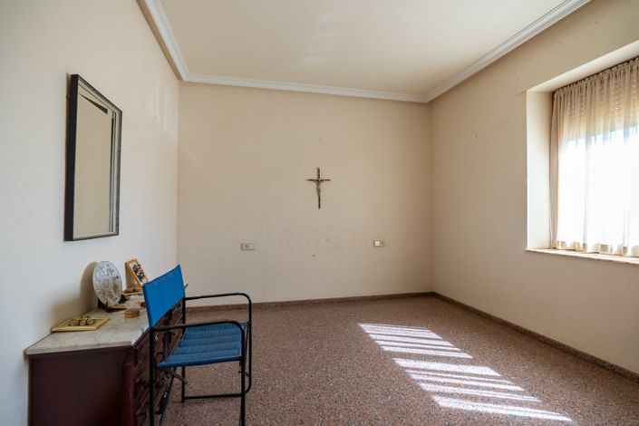 Image No.30-Villa de 6 chambres à vendre à Monóvar