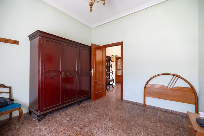 Image No.32-Villa de 6 chambres à vendre à Monóvar