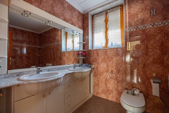 Image No.7-Villa de 6 chambres à vendre à Monóvar