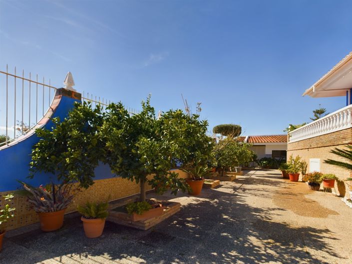 Image No.10-5 Bed Villa for sale