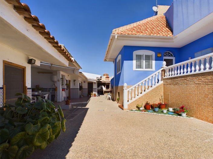 Image No.14-5 Bed Villa for sale