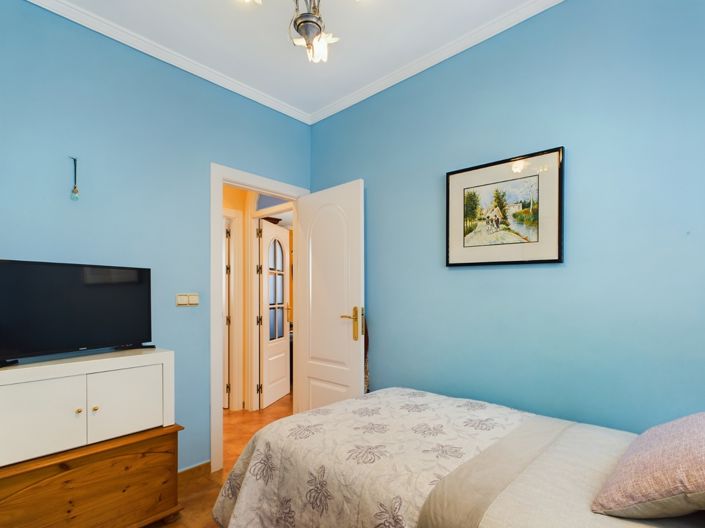 Image No.36-5 Bed Villa for sale