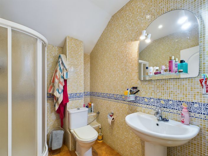 Image No.44-5 Bed Villa for sale