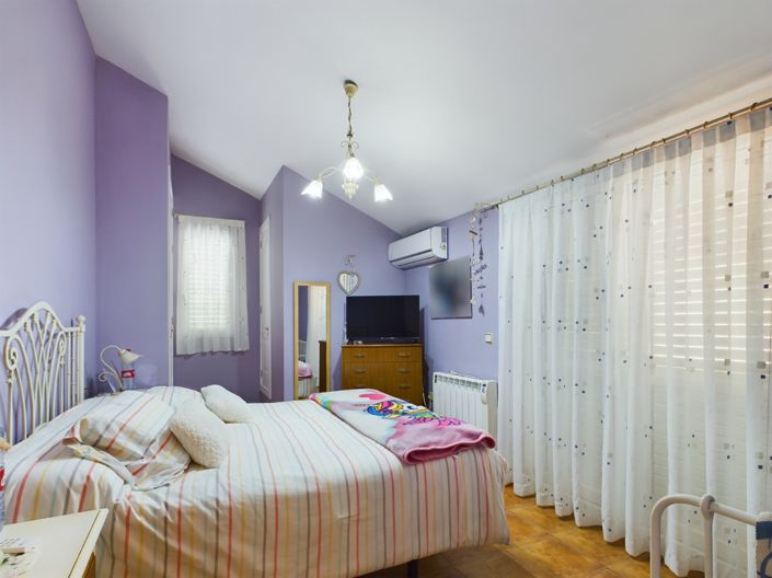 Image No.48-5 Bed Villa for sale