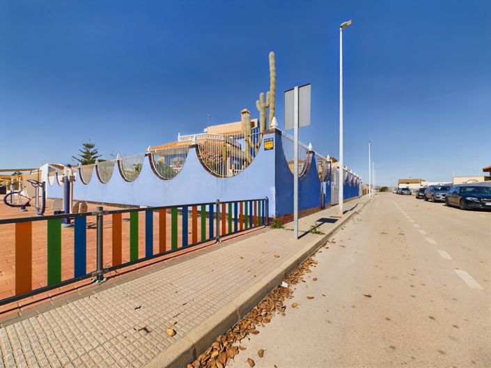 Image No.5-5 Bed Villa for sale