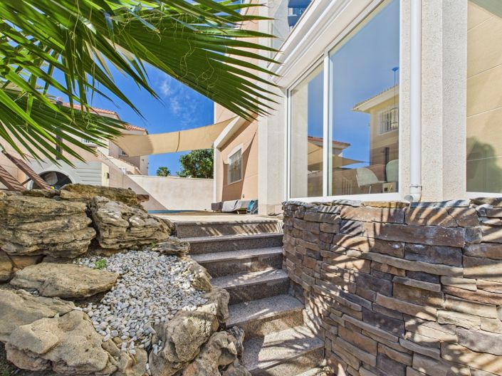 Image No.10-4 Bed Villa for sale