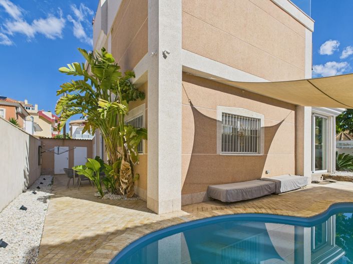 Image No.13-4 Bed Villa for sale