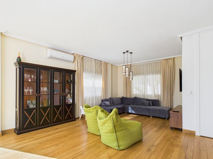 Image No.18-4 Bed Villa for sale