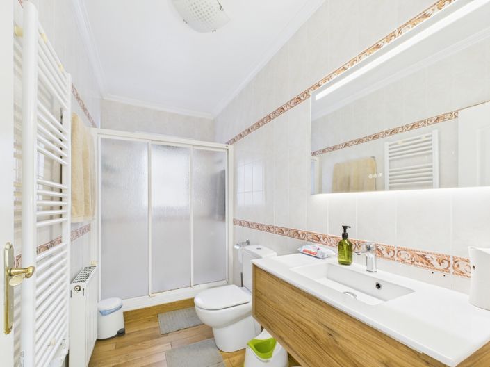 Image No.28-4 Bed Villa for sale