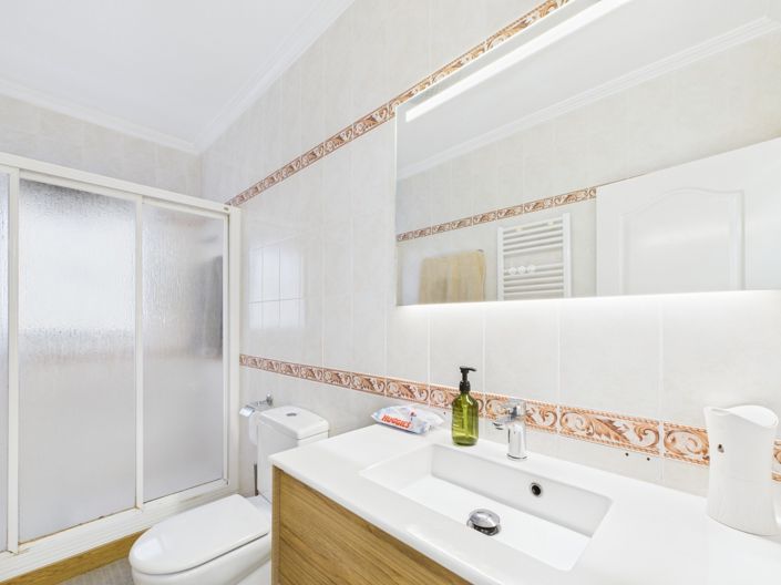 Image No.29-4 Bed Villa for sale