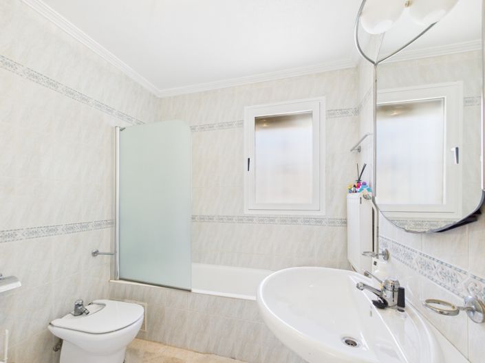 Image No.36-4 Bed Villa for sale