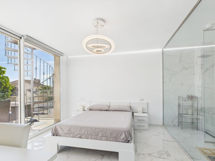 Image No.38-4 Bed Villa for sale