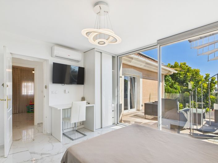 Image No.41-4 Bed Villa for sale