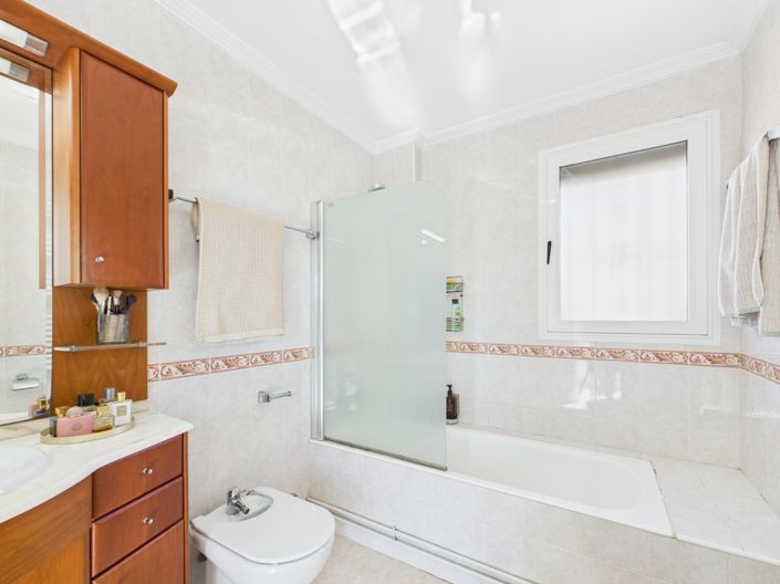 Image No.49-4 Bed Villa for sale