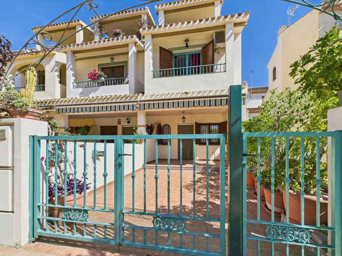 Image No.2-4 Bed Townhouse for sale