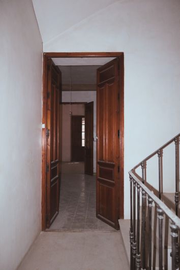 Image No.20-6 Bed Townhouse for sale