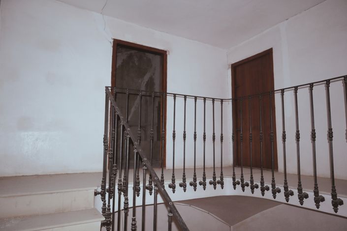 Image No.26-6 Bed Townhouse for sale