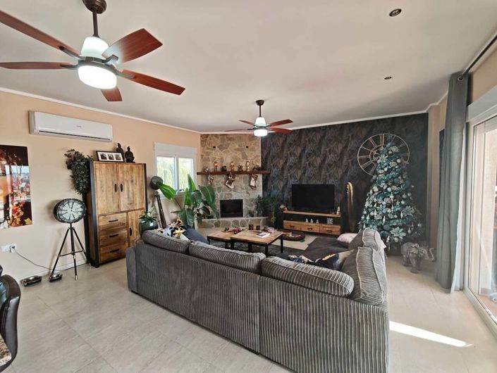 Image No.2-3 Bed Villa for sale