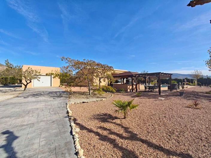 Image No.26-3 Bed Villa for sale