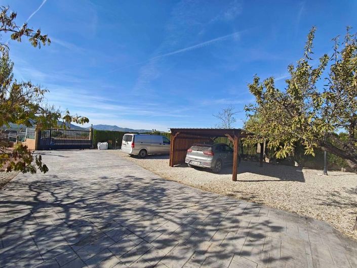 Image No.29-3 Bed Villa for sale