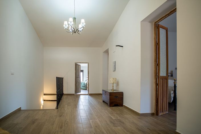 Image No.15-5 Bed Villa for sale