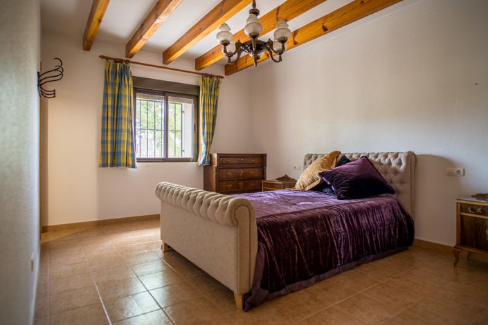 Image No.55-5 Bed Villa for sale