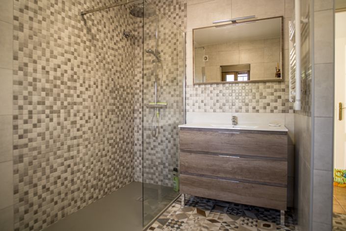 Image No.6-5 Bed Villa for sale