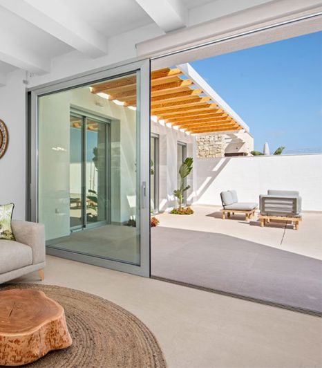 Image No.14-3 Bed Townhouse for sale