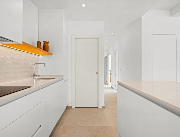 Image No.8-3 Bed Townhouse for sale