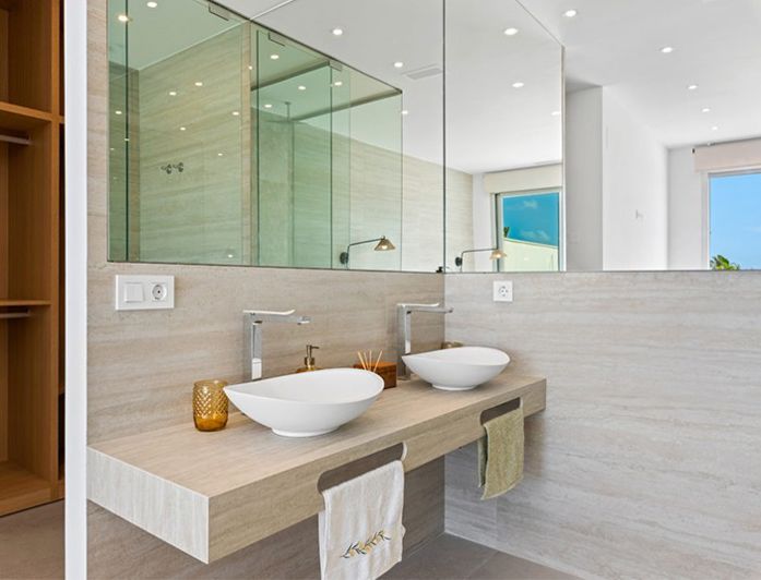 Image No.9-3 Bed Townhouse for sale