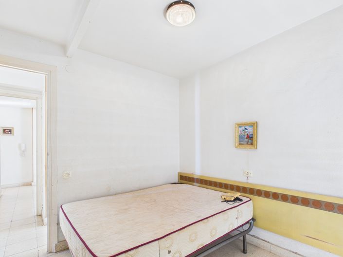 Image No.12-3 Bed Apartment for sale