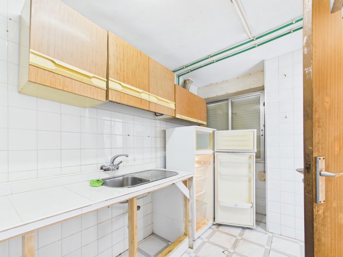 Image No.21-3 Bed Apartment for sale