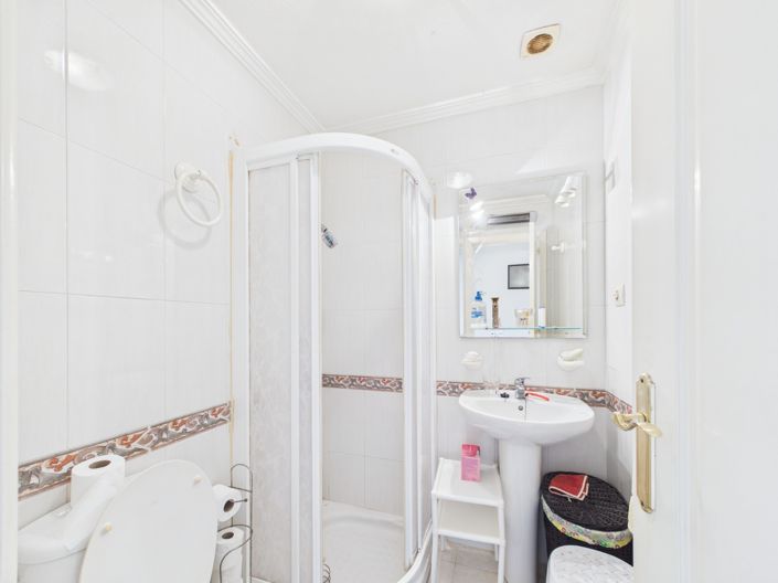 Image No.22-2 Bed Apartment for sale