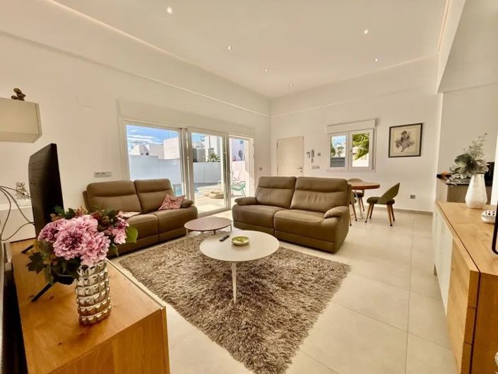 Image No.3-3 Bed Villa for sale