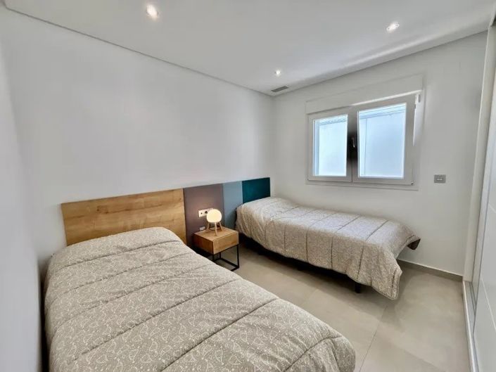 Image No.6-3 Bed Villa for sale