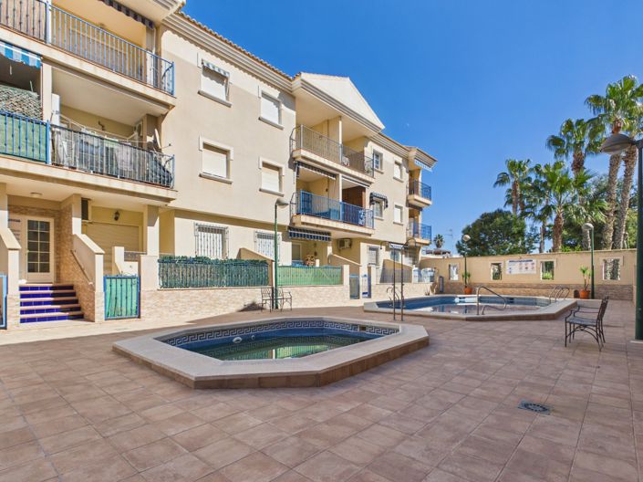 Image No.26-3 Bed Apartment for sale