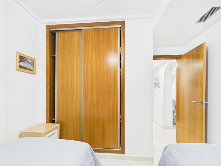 Image No.22-3 Bed Apartment for sale