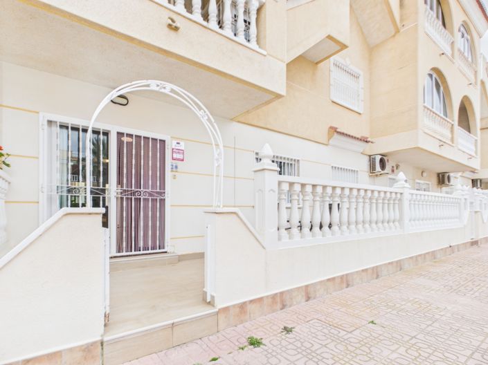 Image No.26-2 Bed Apartment for sale