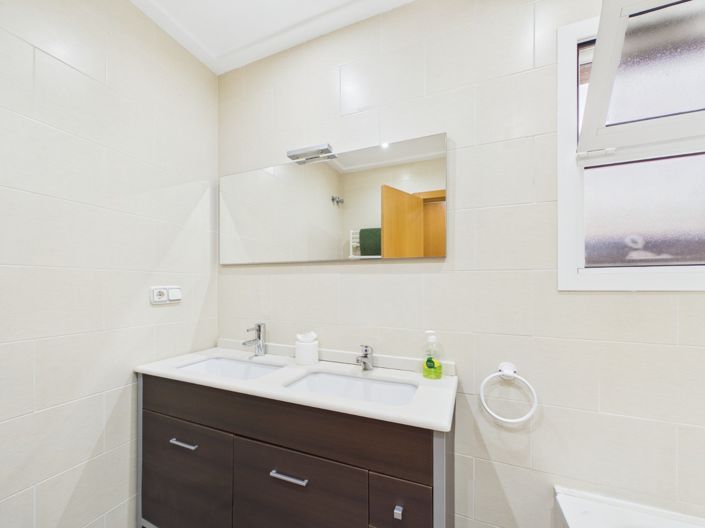 Image No.31-3 Bed Villa for sale