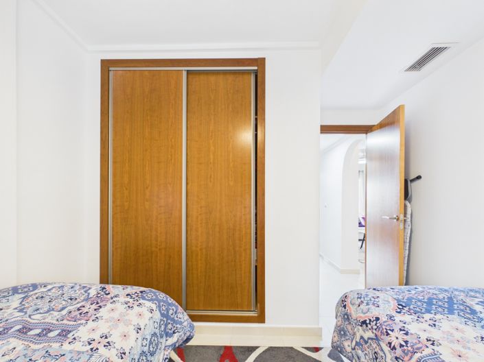 Image No.20-3 Bed Apartment for sale