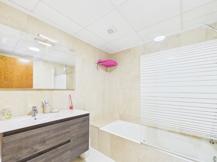 Image No.22-3 Bed Apartment for sale