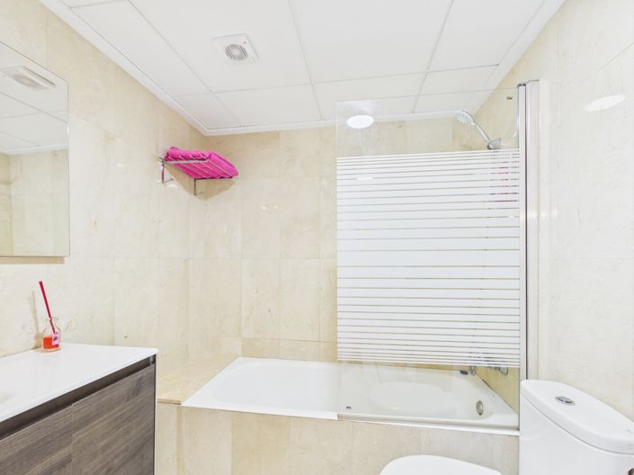 Image No.23-3 Bed Apartment for sale