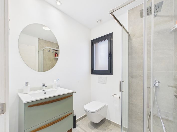 Image No.33-2 Bed Apartment for sale