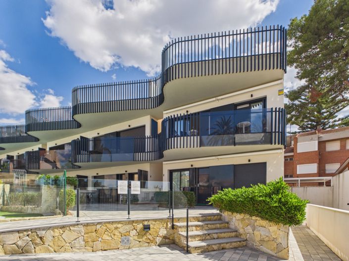 Image No.45-2 Bed Apartment for sale